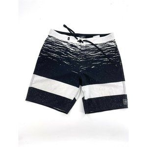vans boardshorts 32 black and white